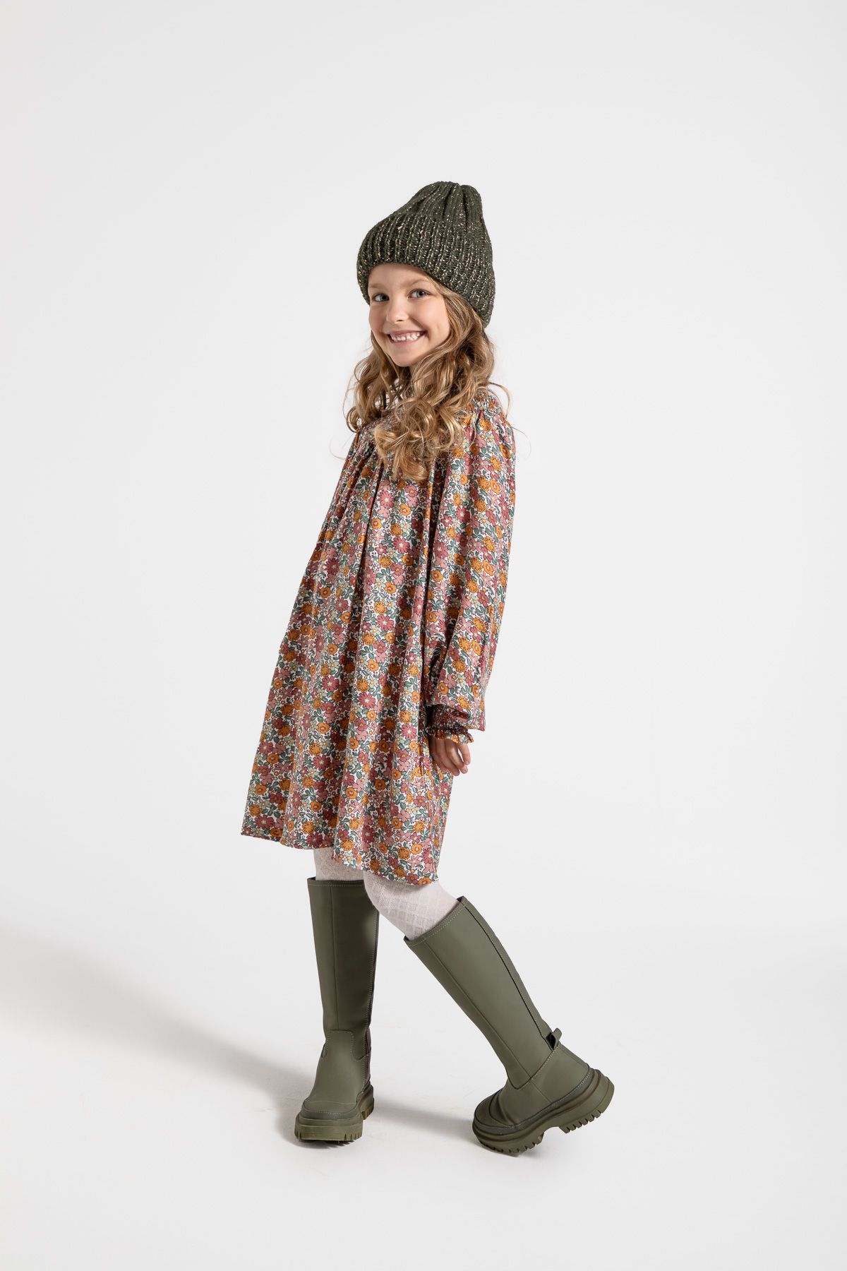 Sukienka tkaninowa wielokolorowa z nadrukiem na całości