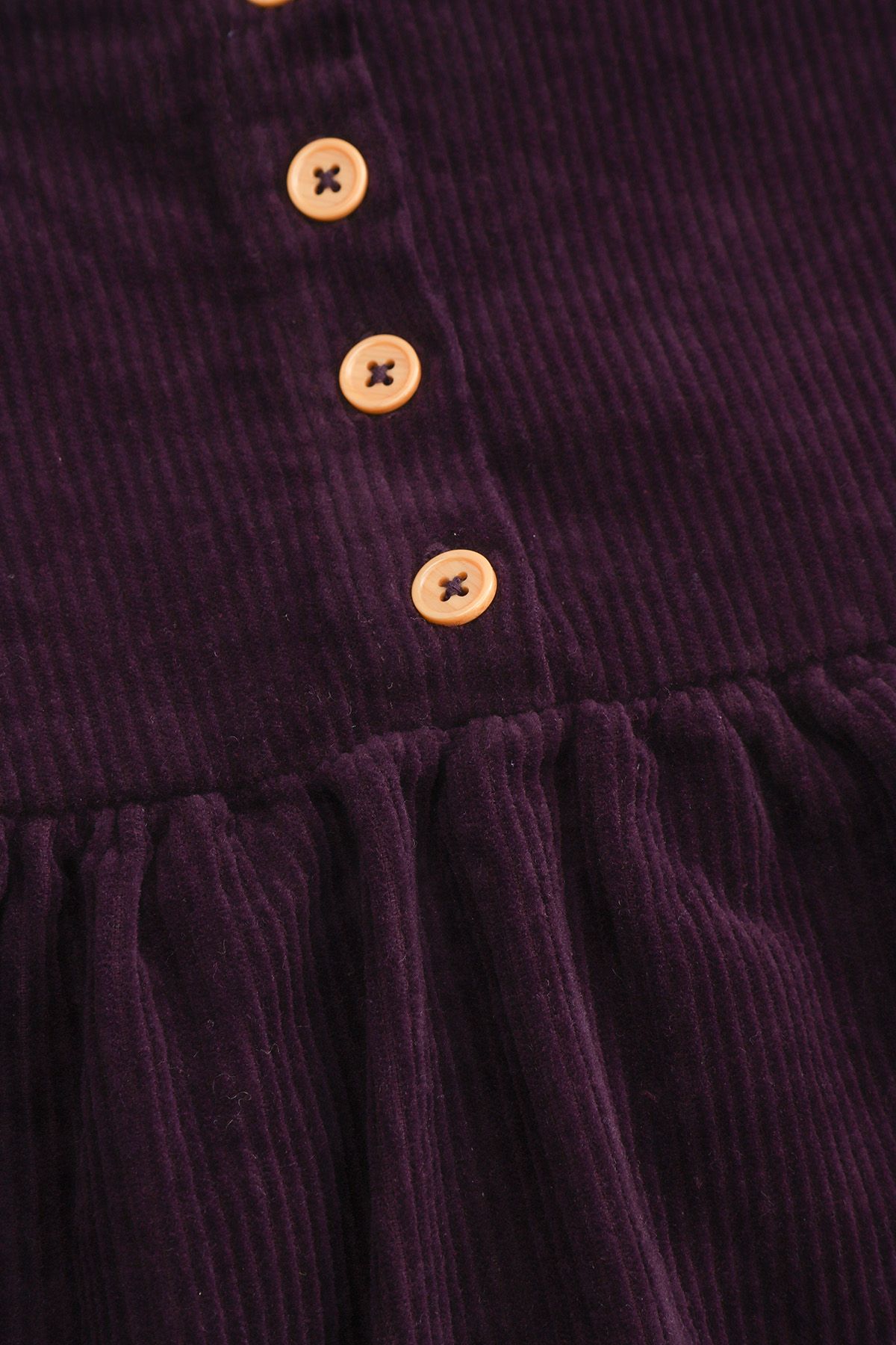 Sukienka sztruksowa fioletowa z guzikami - Coccodrillo