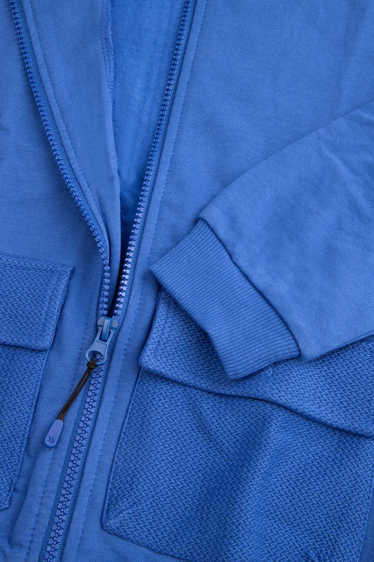 Bluza rozpinana kobaltowa bez kaptura z kieszeniami