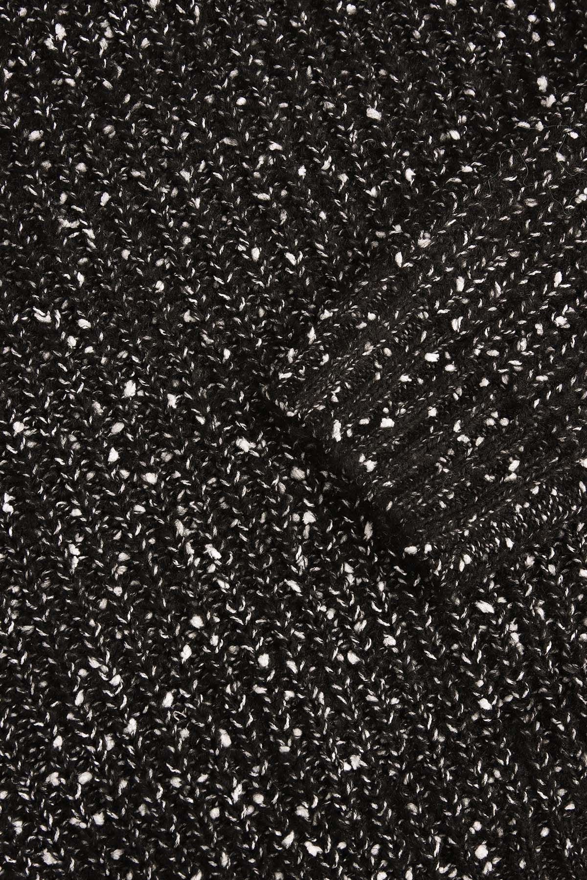 Sweter dzianinowy z golfem czarny prążkowany - Coccodrillo