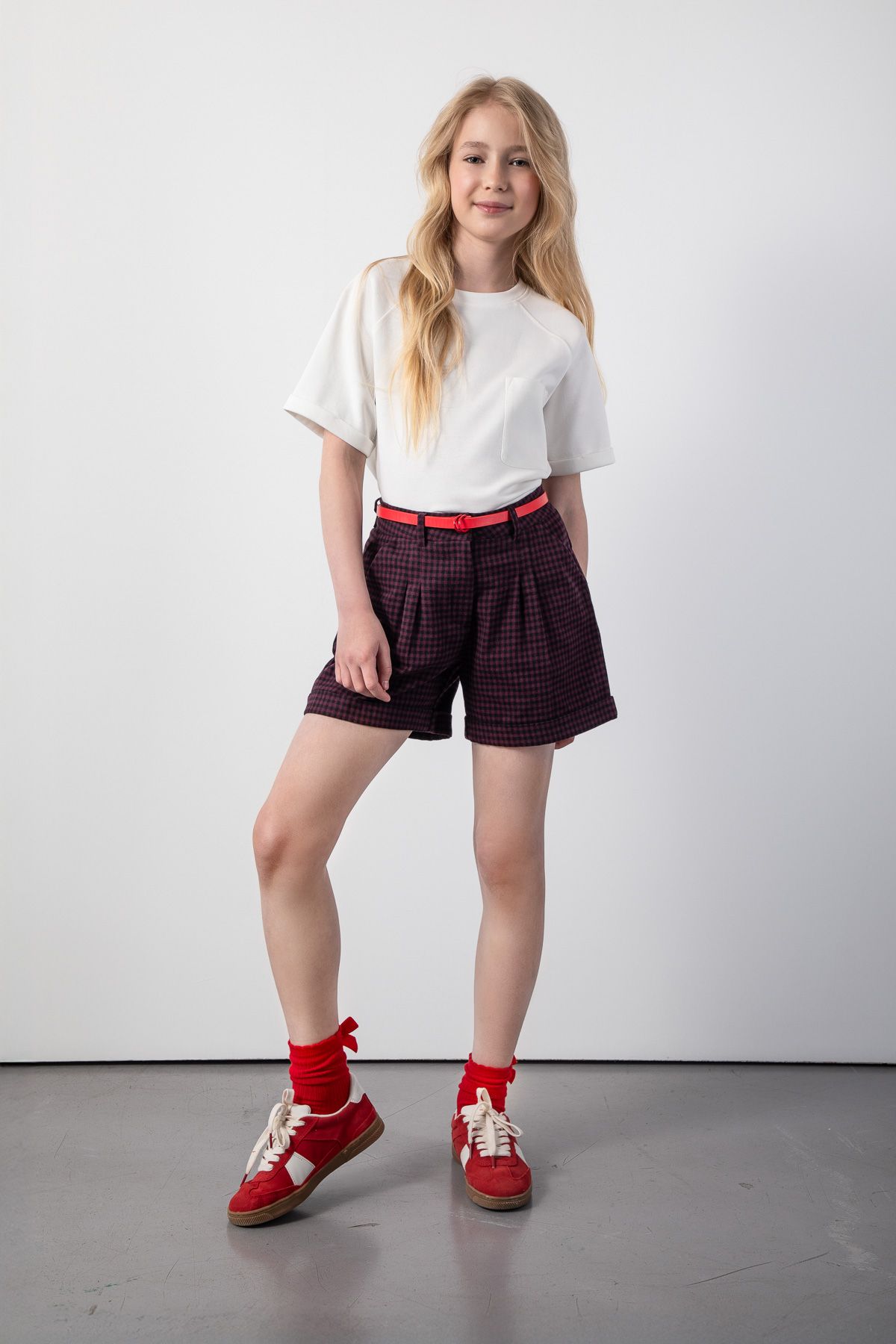 Pantaloni scurți din țesătură Carouri multicolore cu curea