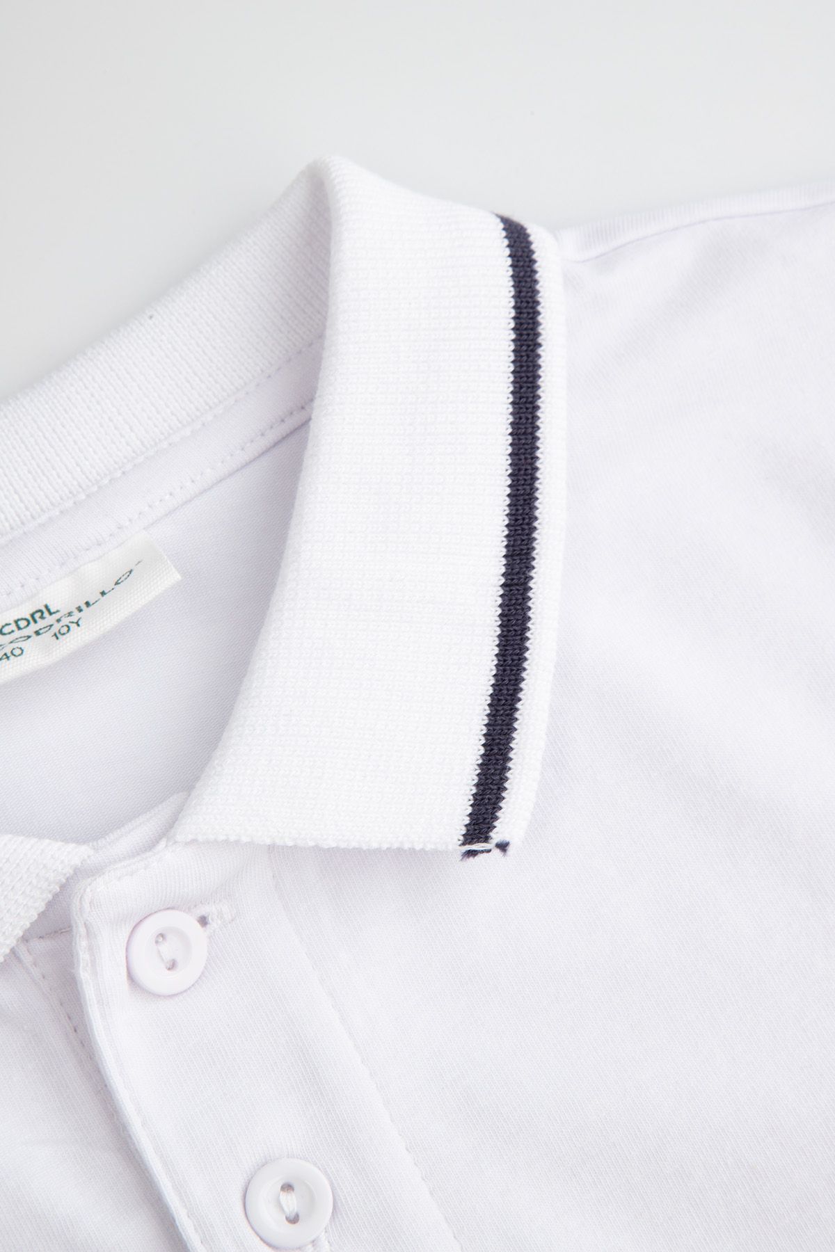 Tricou cu mânecă scurtă tricou alb cu guler POLO și broderie