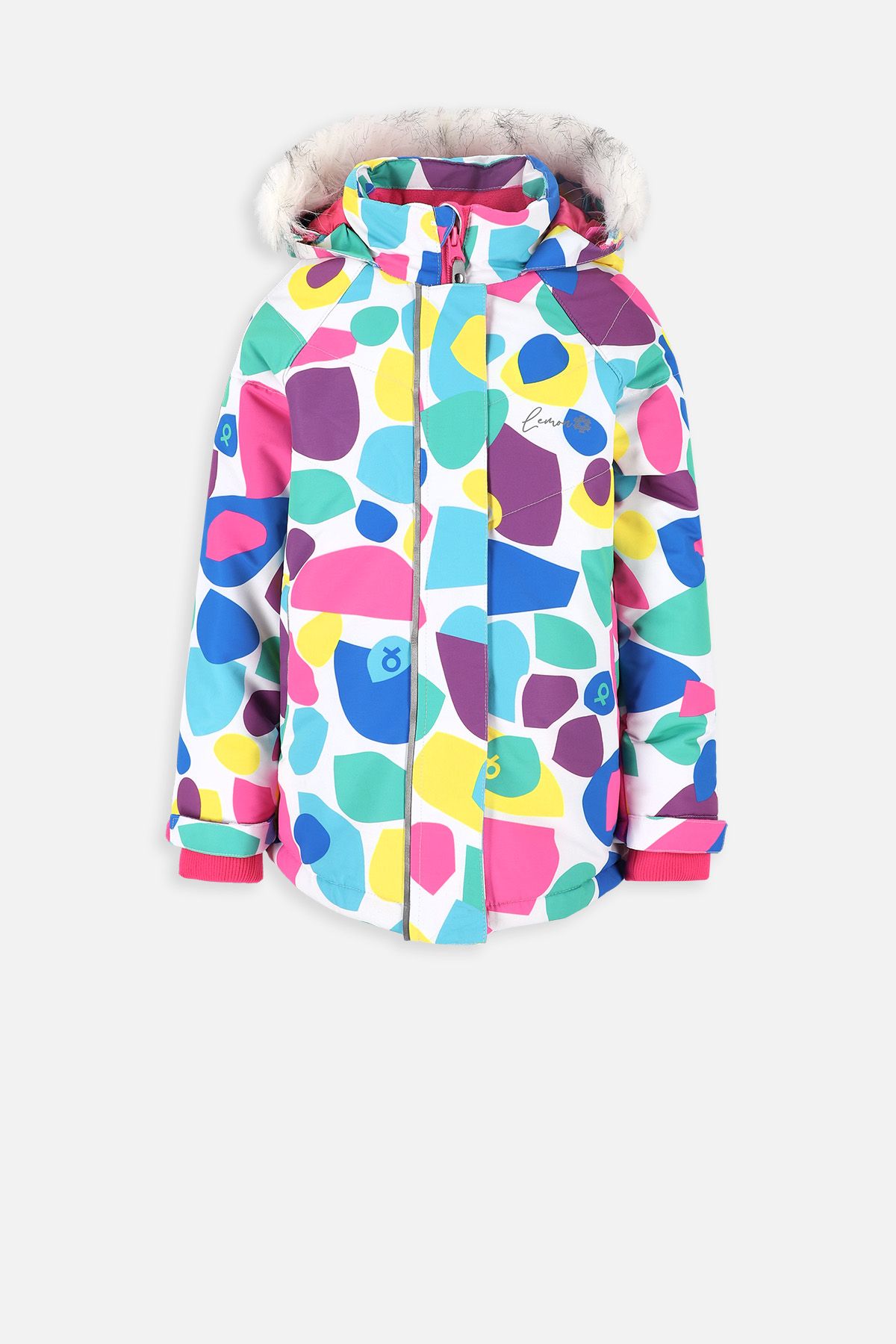 ZL3152112OSG_022_04_6301.jpg?