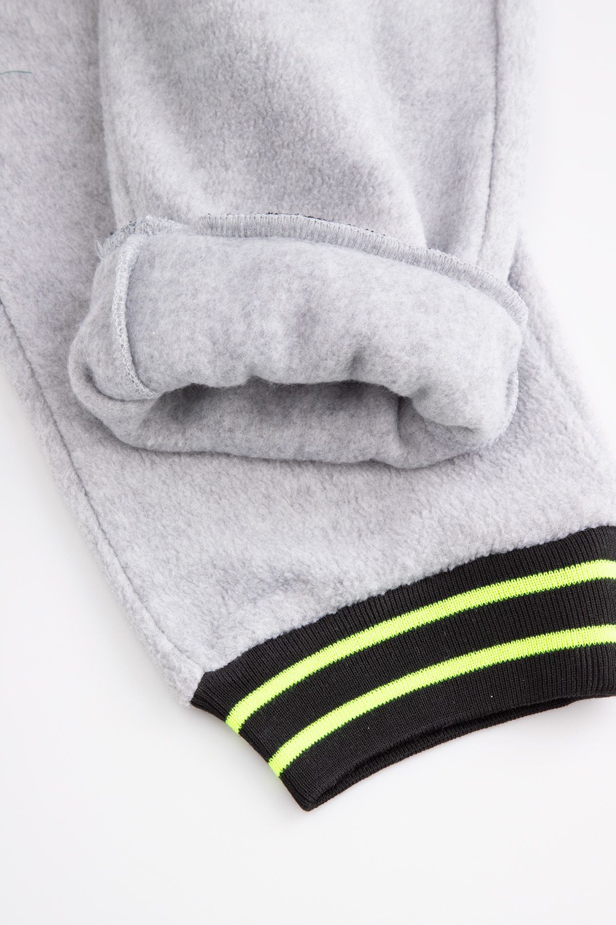 wpeace_0314 Czółenka peep toe białe z obcasem fuksja - ArturoVicci.pl