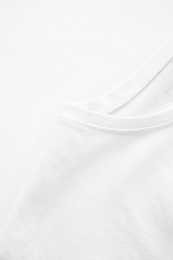 T-shirt z krótkim rękawem biały crop top z napisami z przodu
