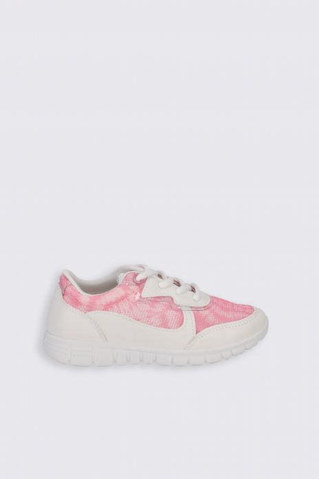 Sneakersy w kolorze pudrowego różu z białą podeszwą