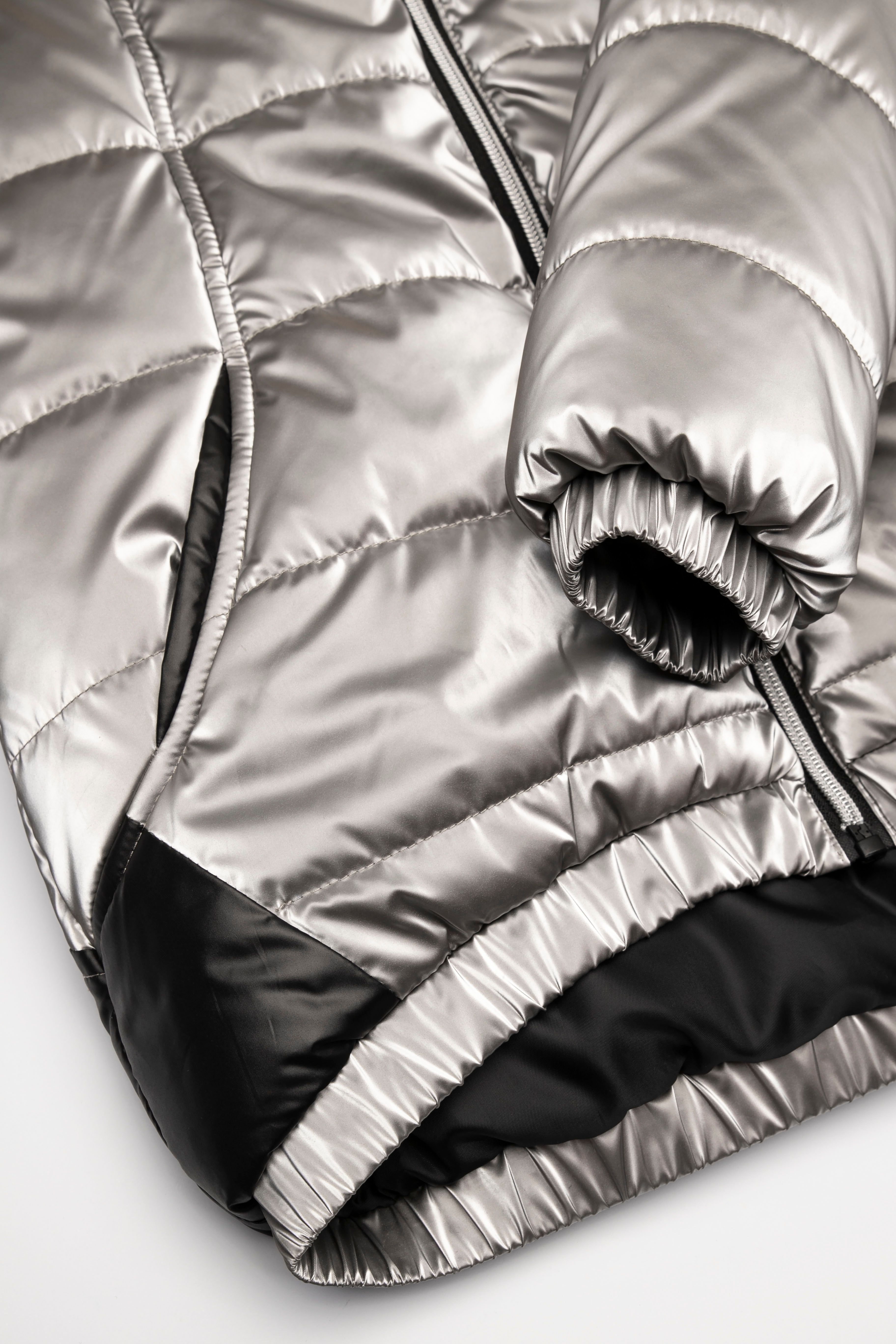 77toai1126 Kurtka zimowa srebrna z kapturem obszytym futrem - Coccodrillo